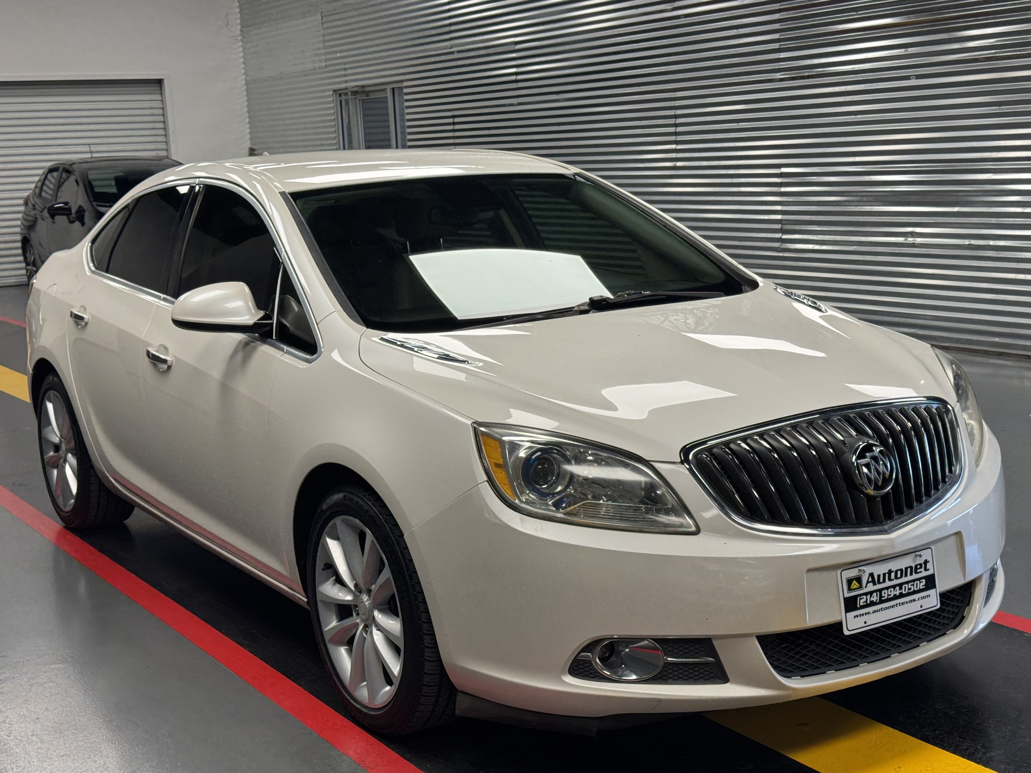 Used 2013 Buick Verano FWD image 7
