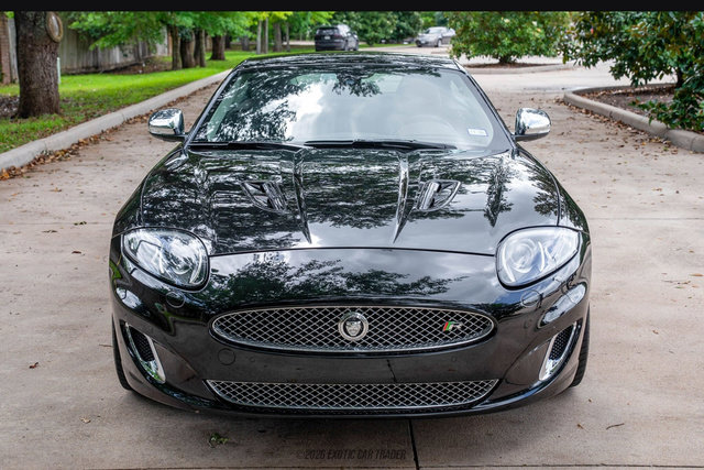 Used 2013 Jaguar XKR R RWD image 11