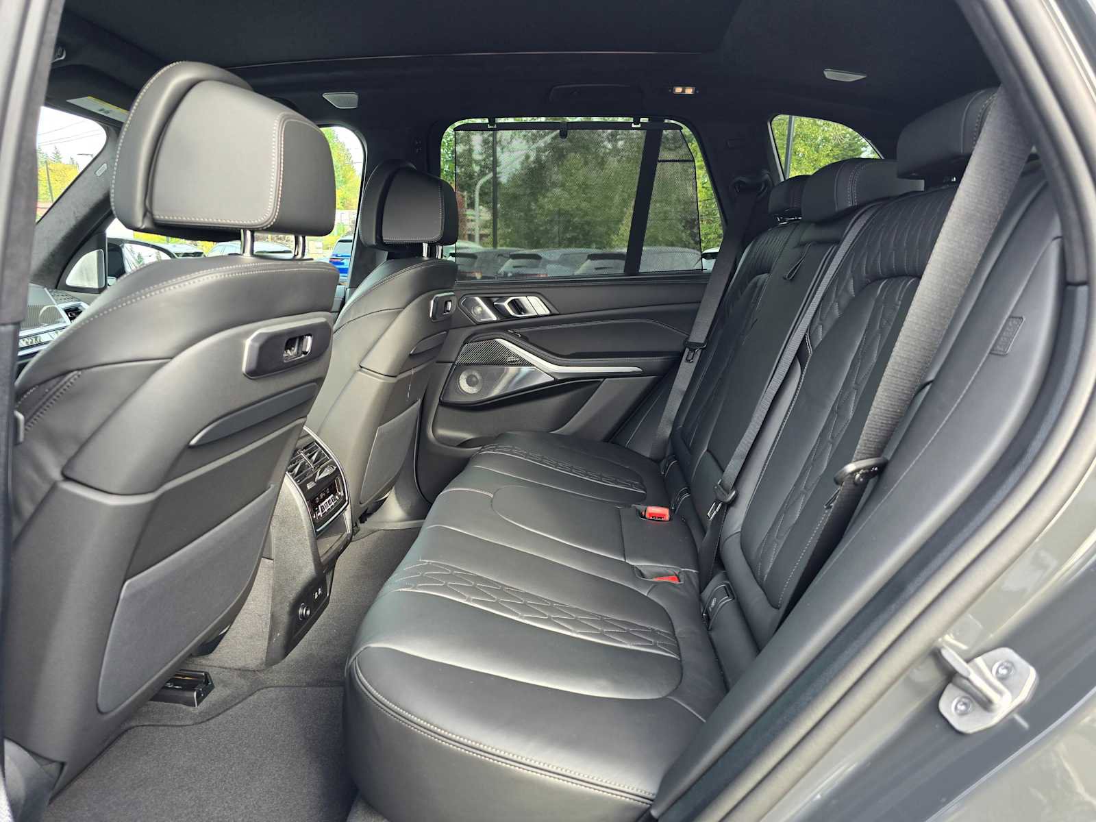 New 2026 BMW X5 M60i image 17