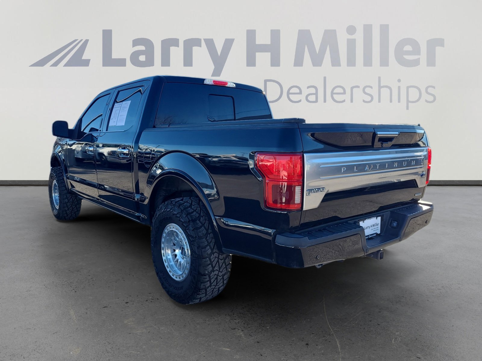 Used 2020 Ford F150 Platinum image 3