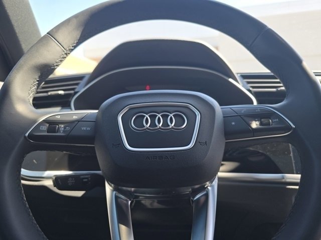 Used 2022 Audi Q3 2.0T Premium Plus w/ Premium Plus Package image 29