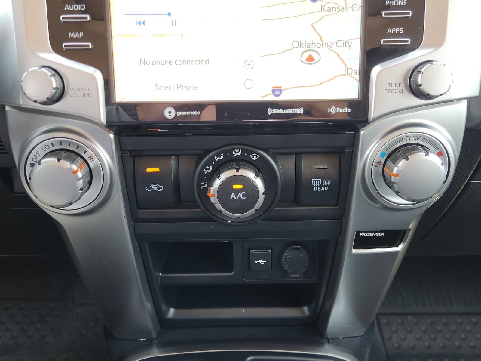 Used 2022 Toyota 4Runner SR5 Premium w/ Moonroof Package RWD image 22