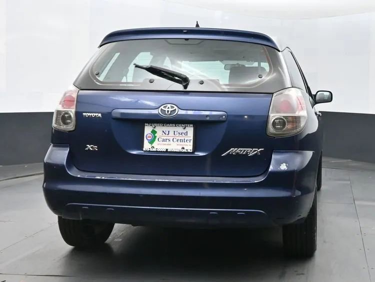 Used 2005 Toyota Matrix XR w/ Extra Value Pkg 2 image 8