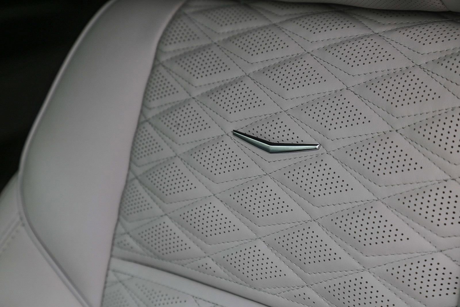 Used 2025 Cadillac Escalade ESV Sport Platinum image 23