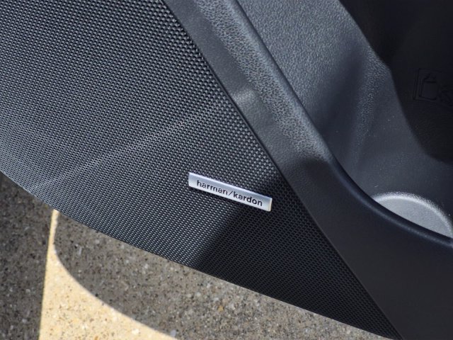 Certified 2025 Subaru Crosstrek 2.5i Limited w/ Crosstrek Mirror Package AWD/4WD image 15