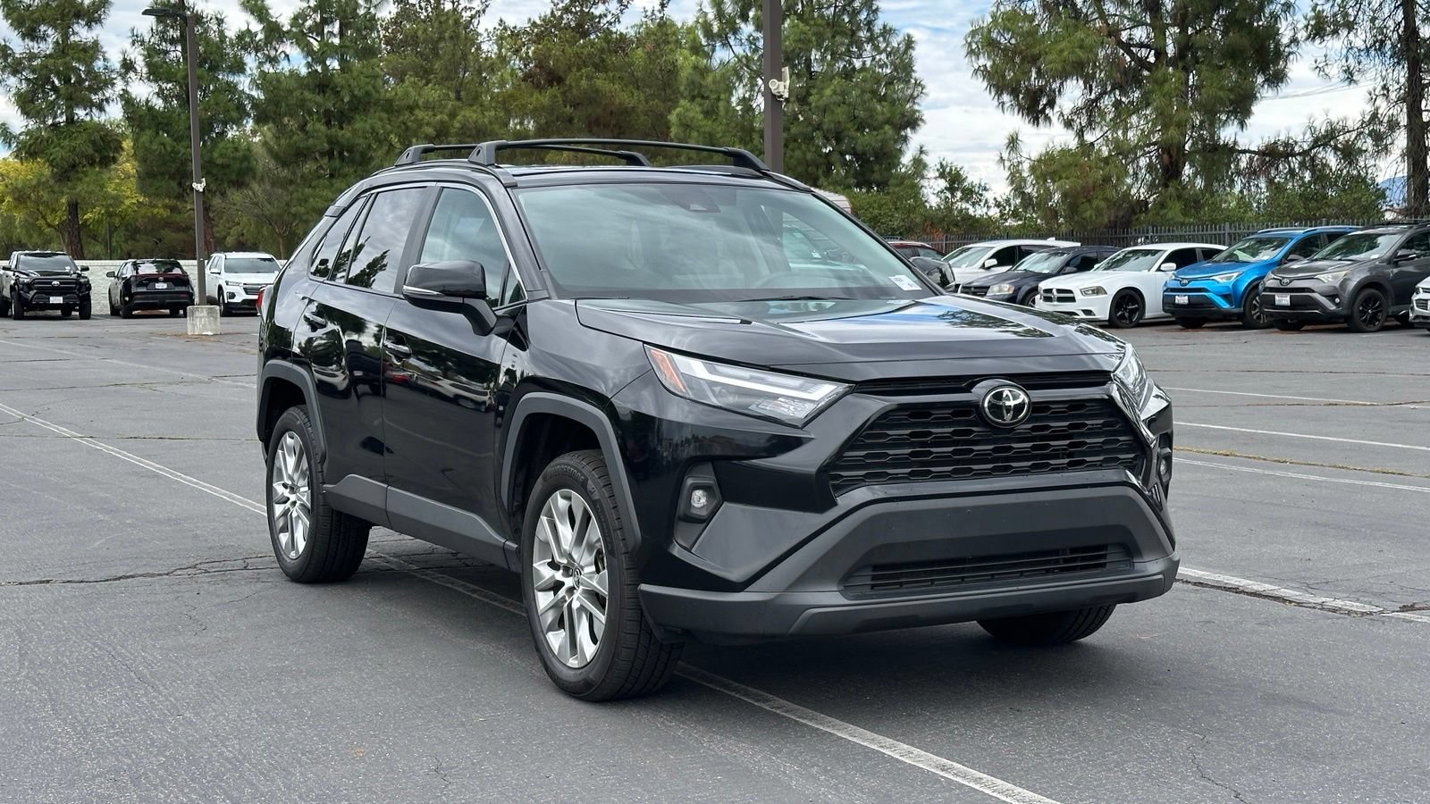 Used 2024 Toyota RAV4 XLE Premium FWD image 2