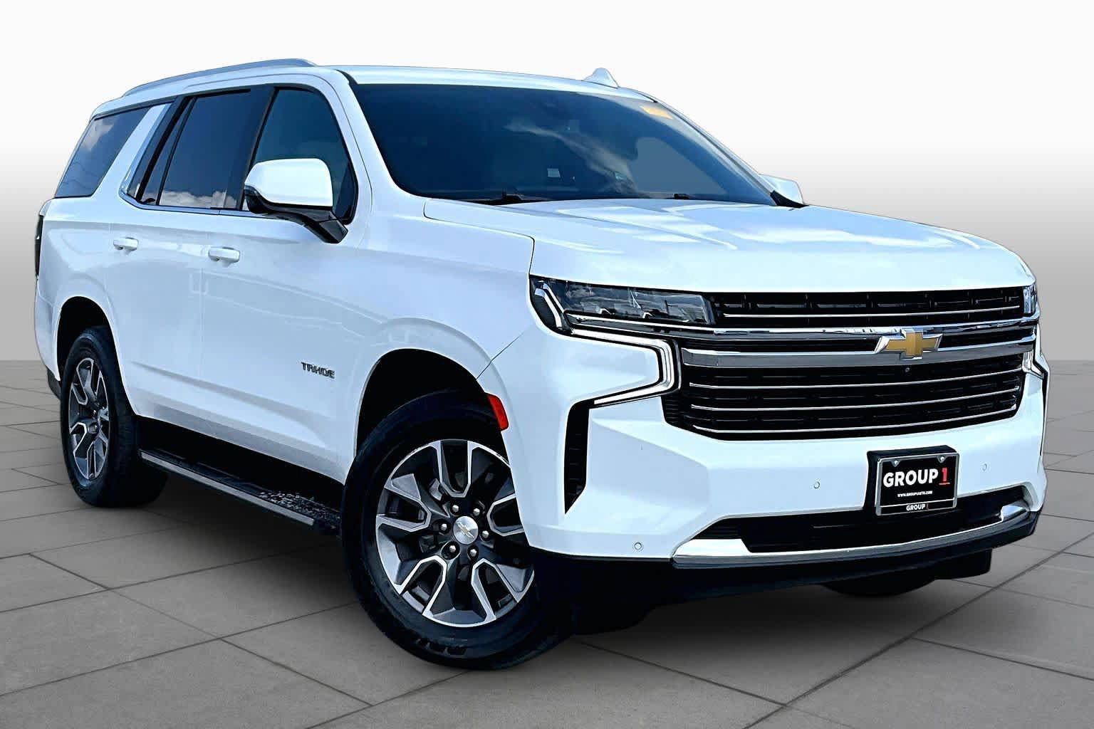 Used 2022 Chevrolet Tahoe LT w/ Luxury Package RWD image 3