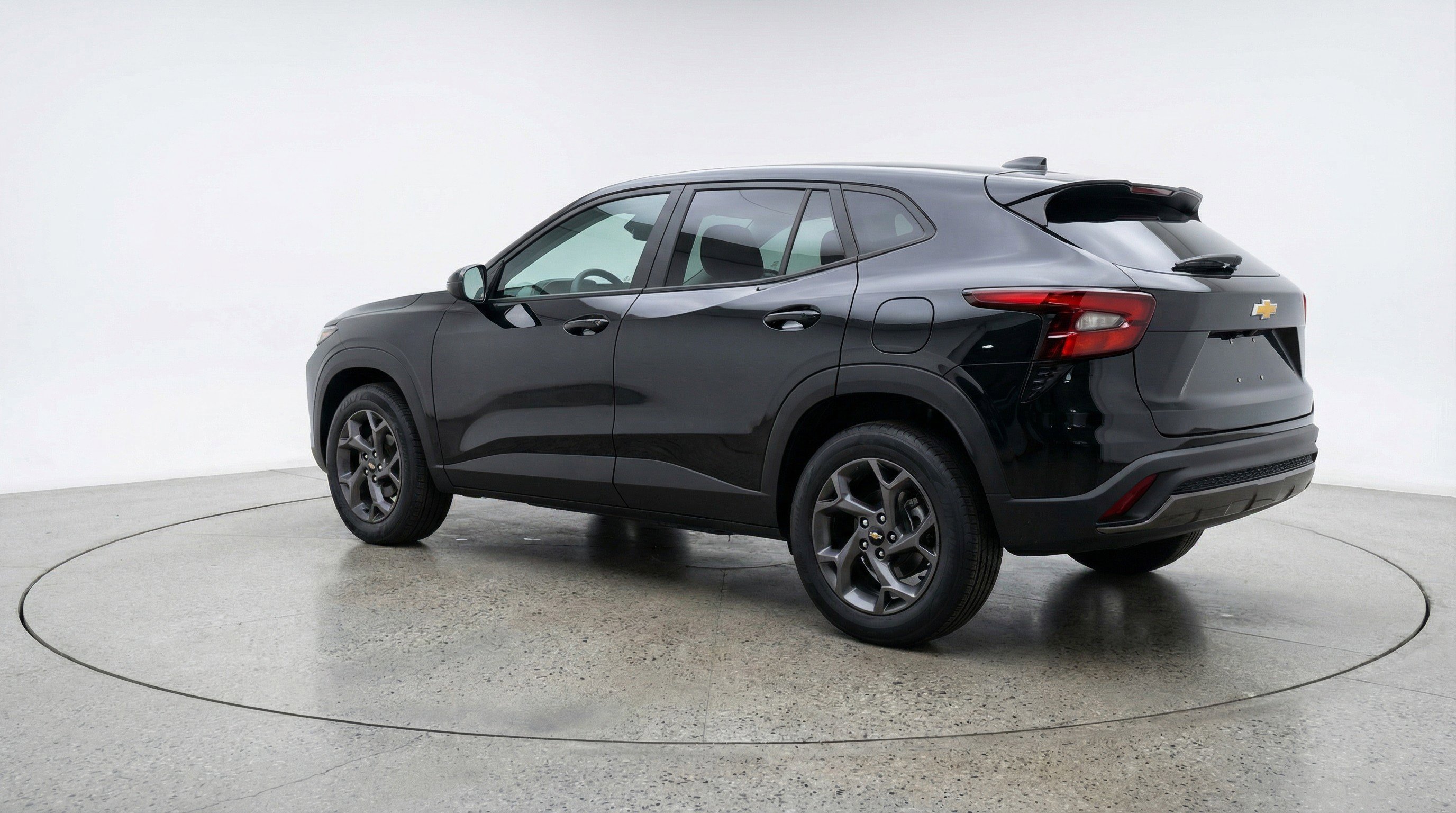 Used 2025 Chevrolet Trax LT w/ LT Convenience Package image 6