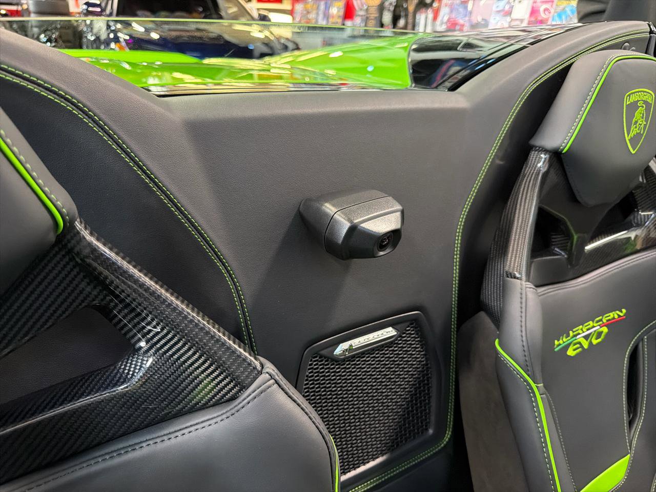 Used 2024 Lamborghini Huracan EVO AWD/4WD image 22