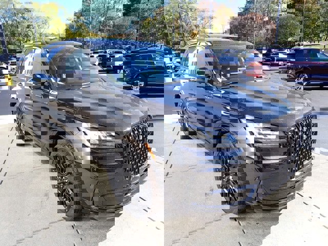 New 2026 Lincoln Corsair Premiere image 8