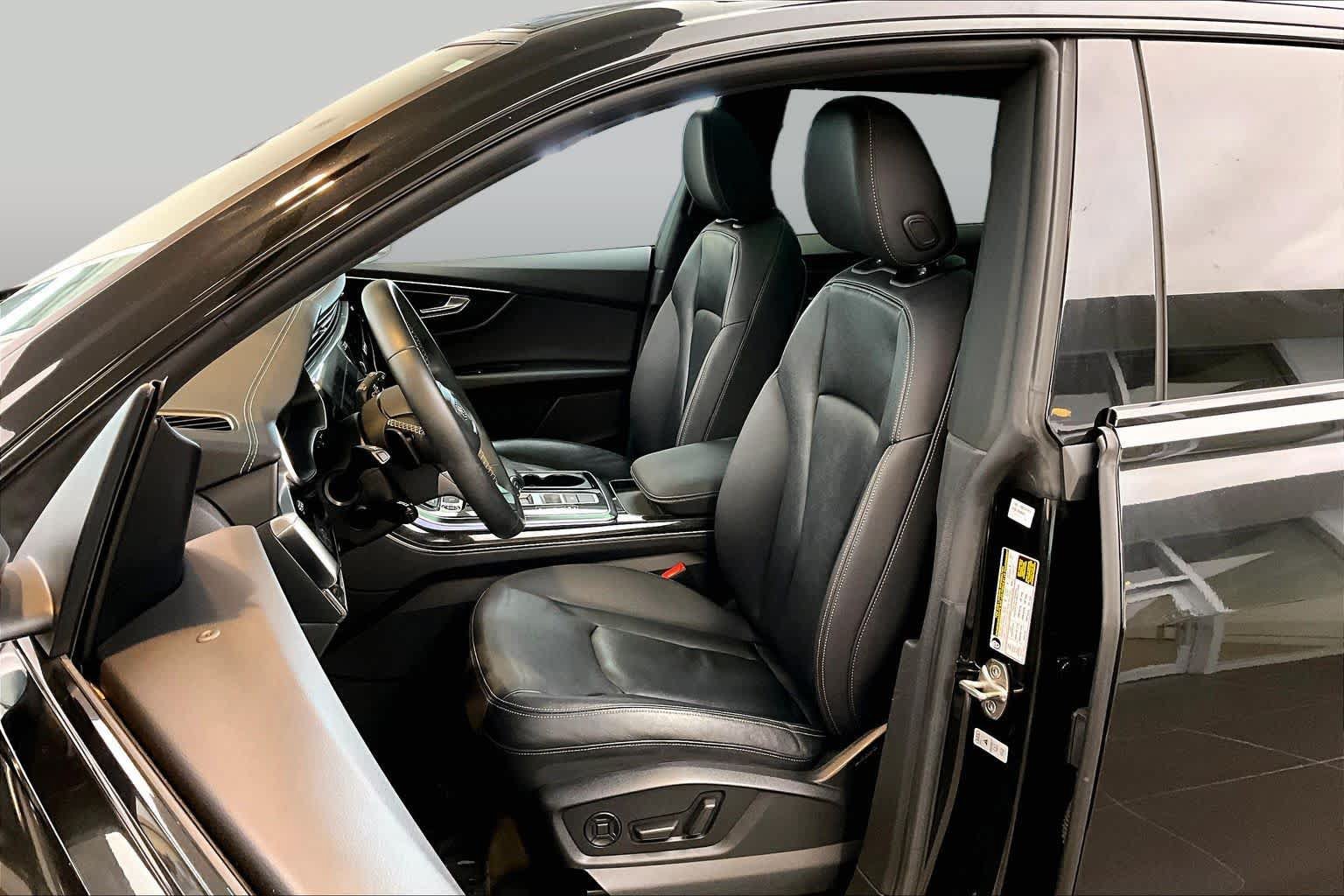 Used 2023 Audi Q8 Premium w/ Convenience Package AWD/4WD image 8