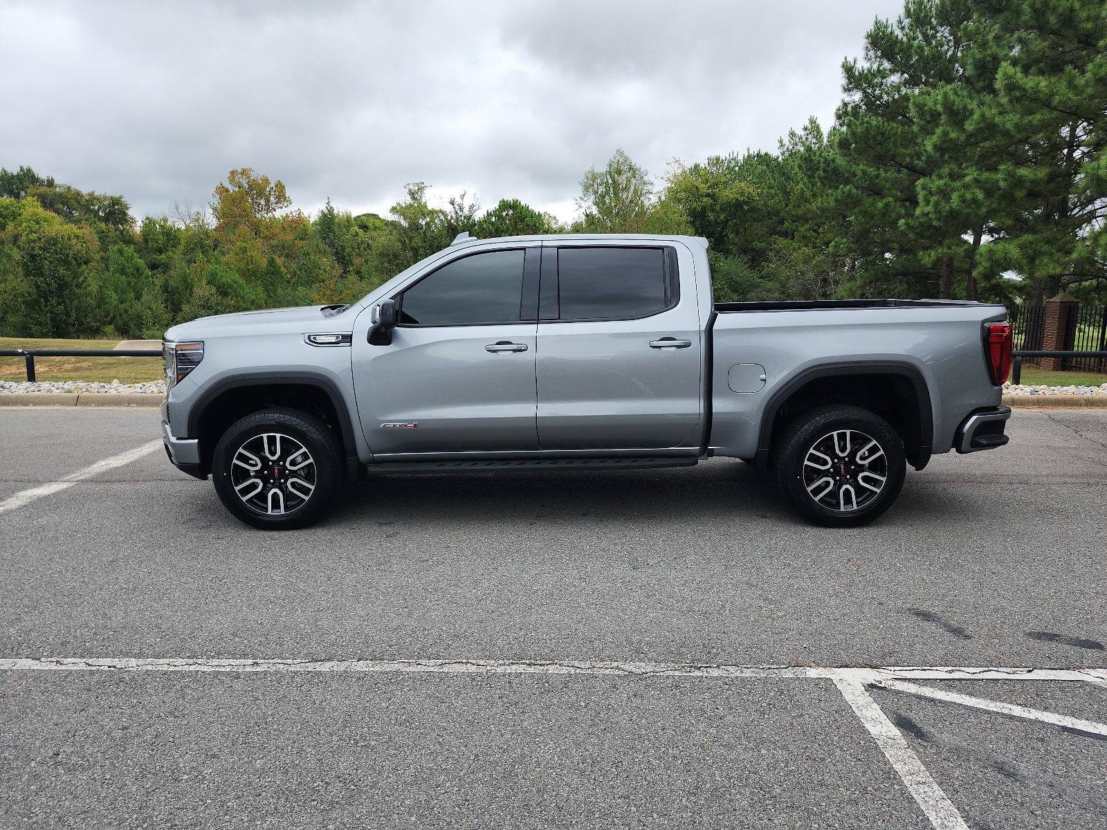 Certified 2025 GMC Sierra 1500 AT4 w/ AT4 Premium Package AWD/4WD image 2