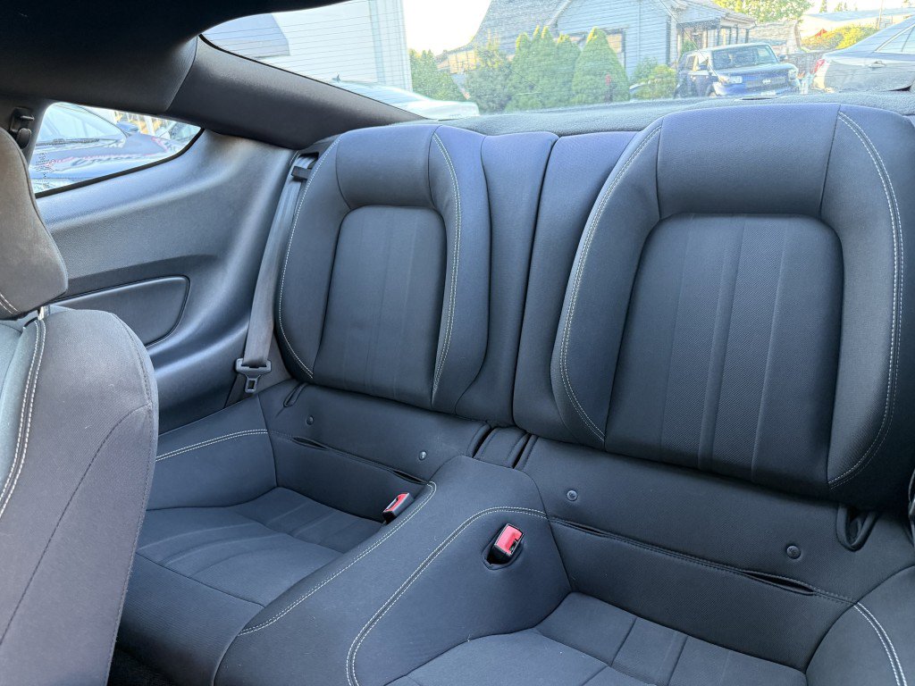 Used 2018 Ford Mustang Coupe image 22