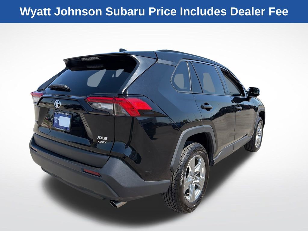 Used 2024 Toyota RAV4 XLE AWD/4WD image 8