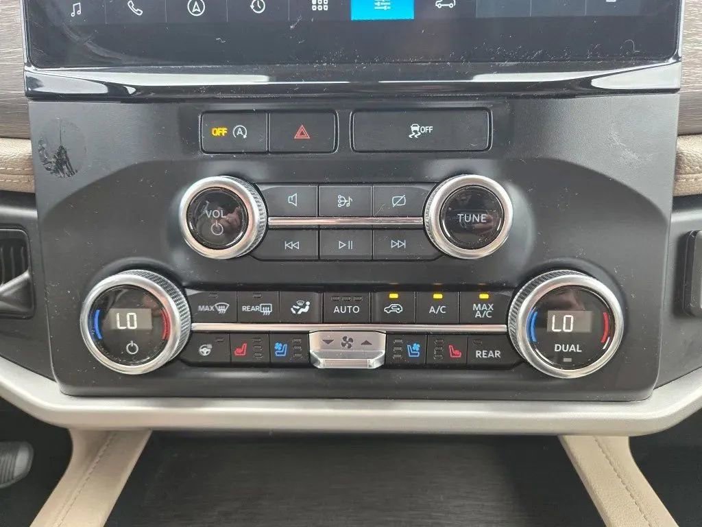 Used 2024 Ford Expedition Max Limited image 21