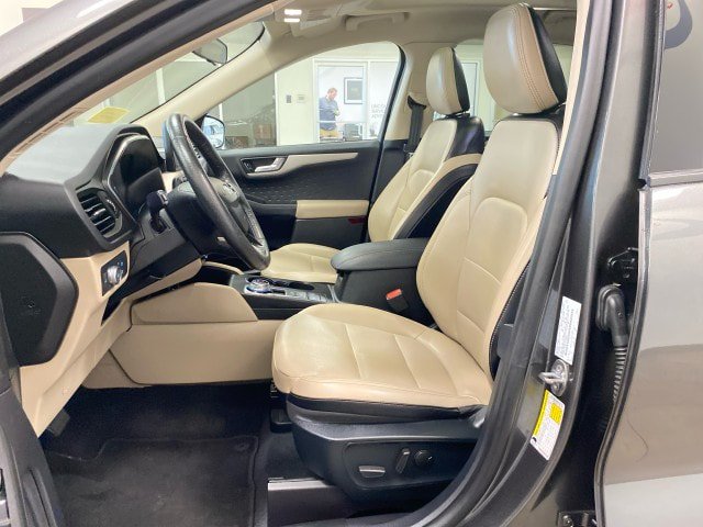 Used 2020 Ford Escape SEL AWD/4WD image 16