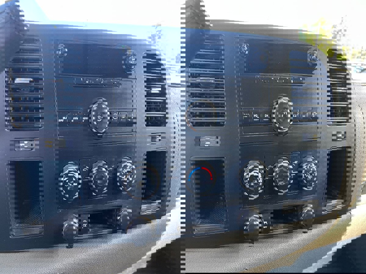 Used 2012 Chevrolet Silverado 2500 W/T image 21