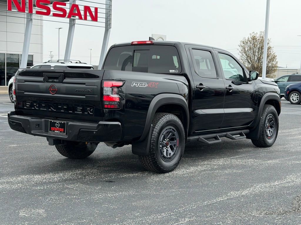 Used 2025 Nissan Frontier PRO-4X image 5