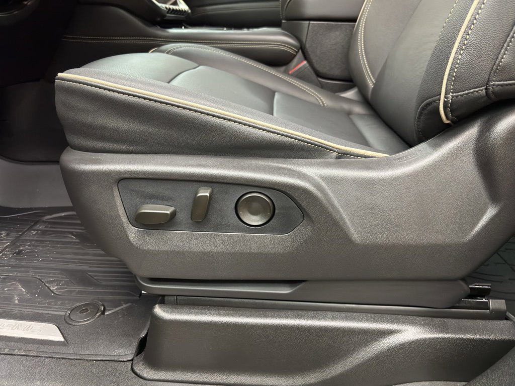 New 2026 GMC Yukon XL Elevation w/ LPO, Floor Liner Package image 24