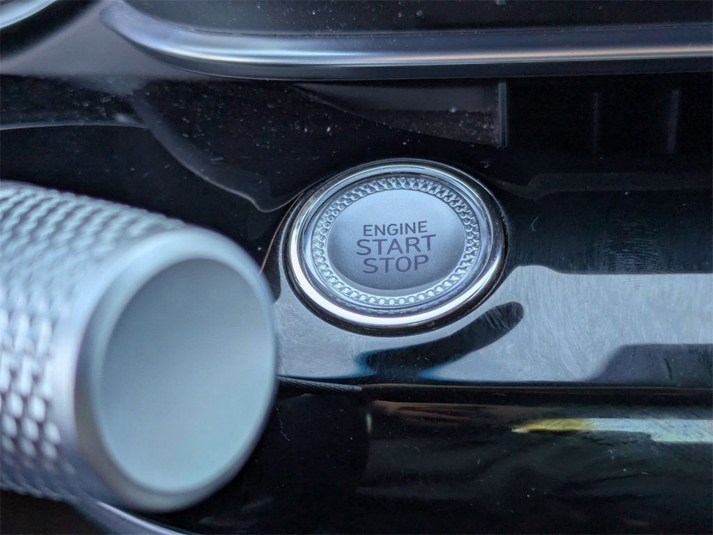 Used 2023 Genesis G80 2.5T image 25