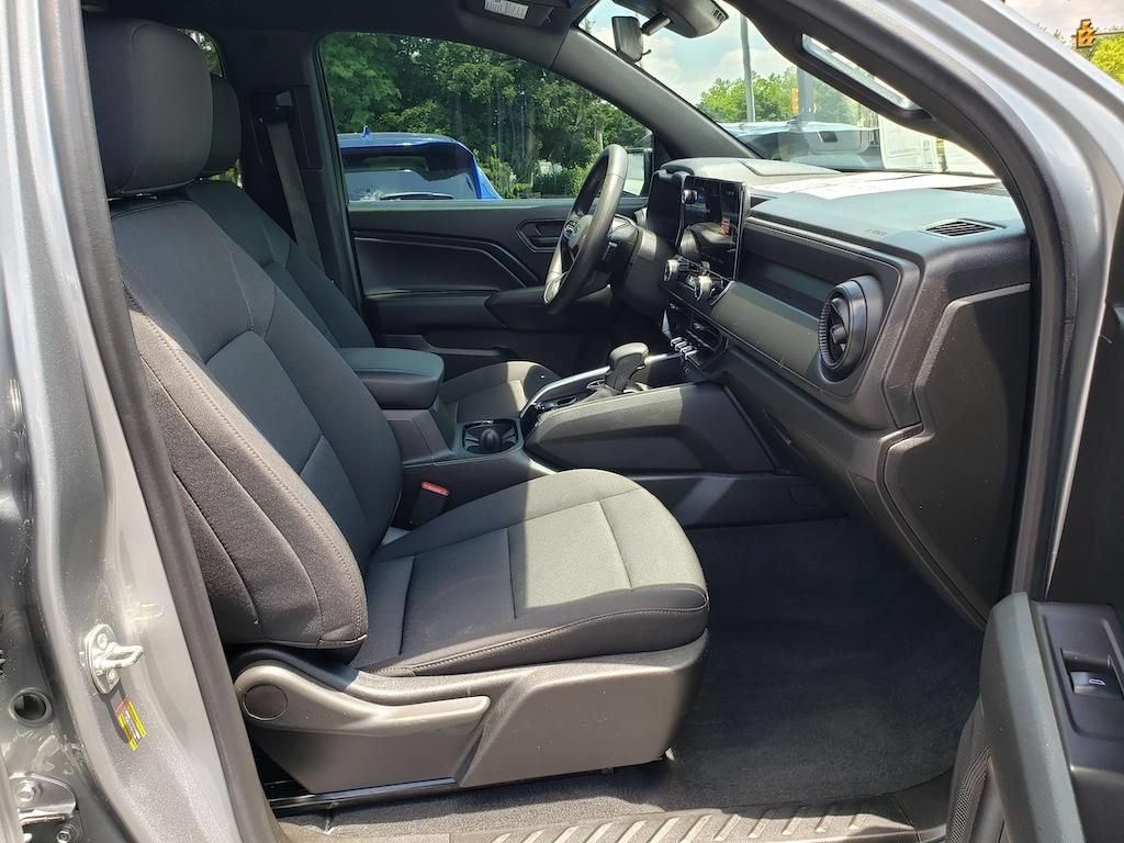 Used 2024 Chevrolet Colorado Trail Boss w/ Advanced Trailering Package AWD/4WD image 19