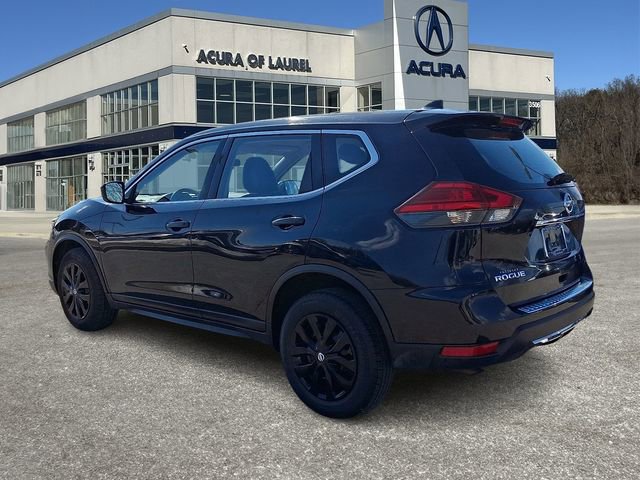 Used 2017 Nissan Rogue S image 4