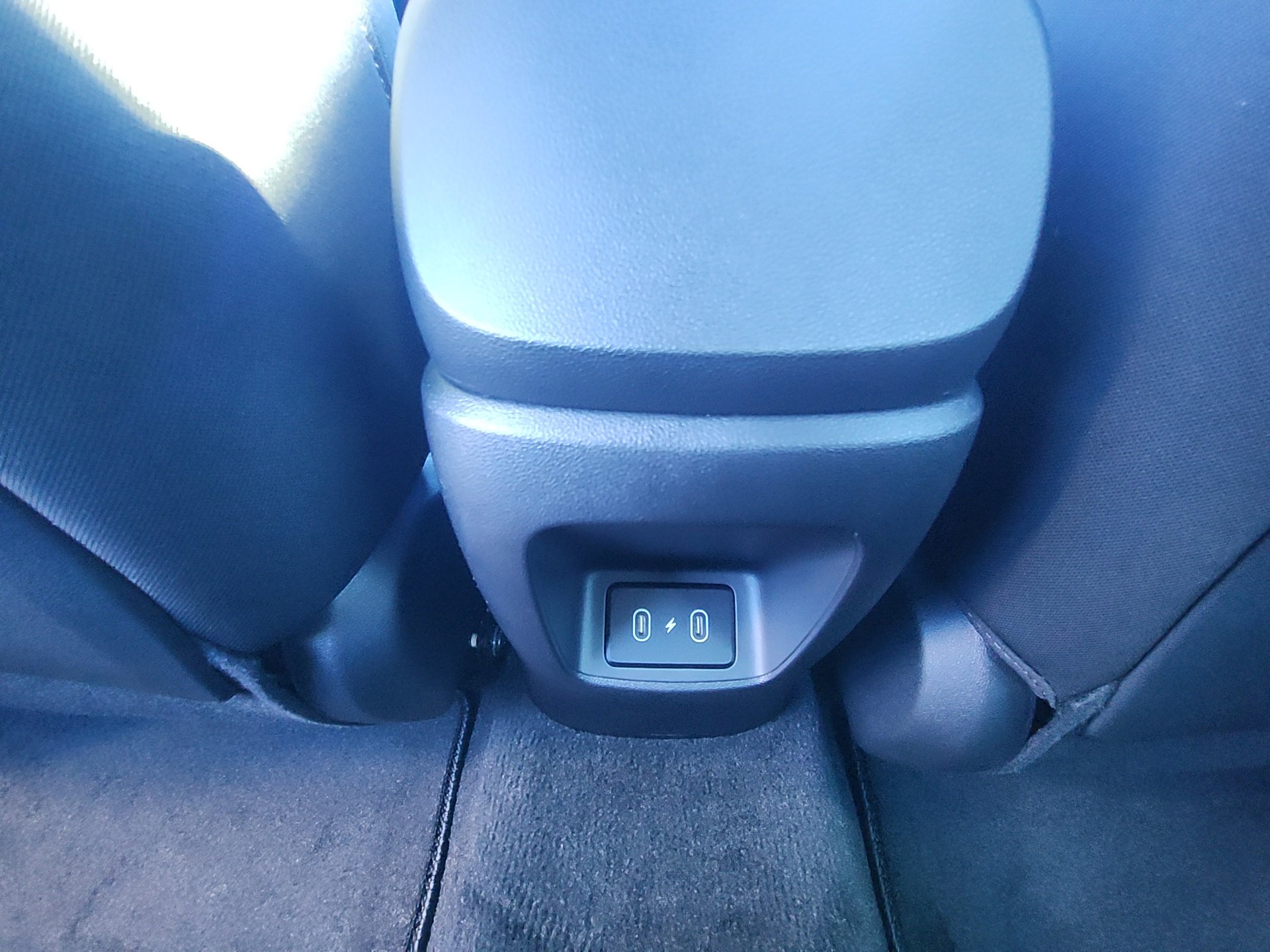 Used 2025 Hyundai Elantra SEL w/ Cargo Package image 30