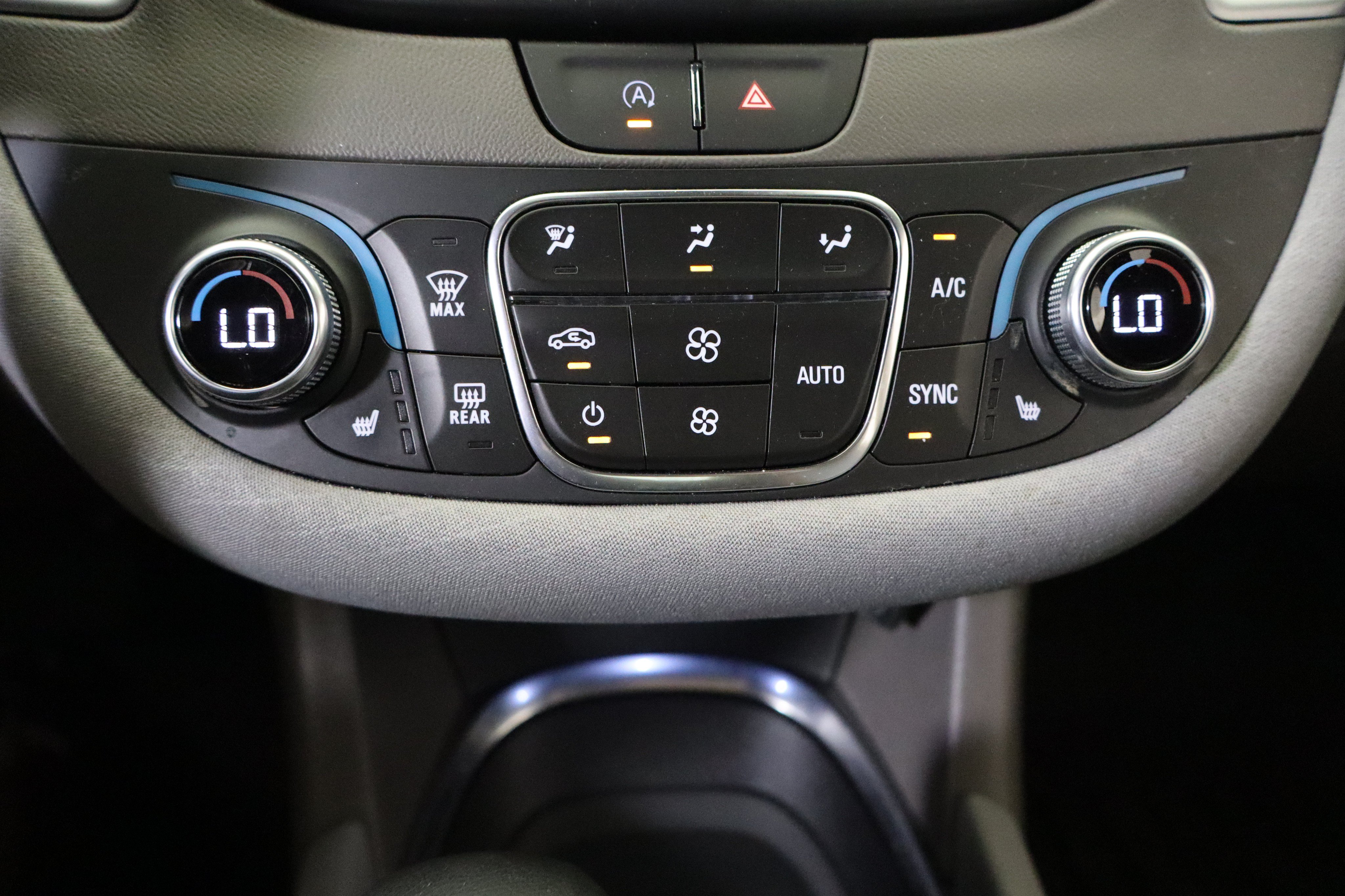 Used 2025 Chevrolet Malibu LT FWD image 26