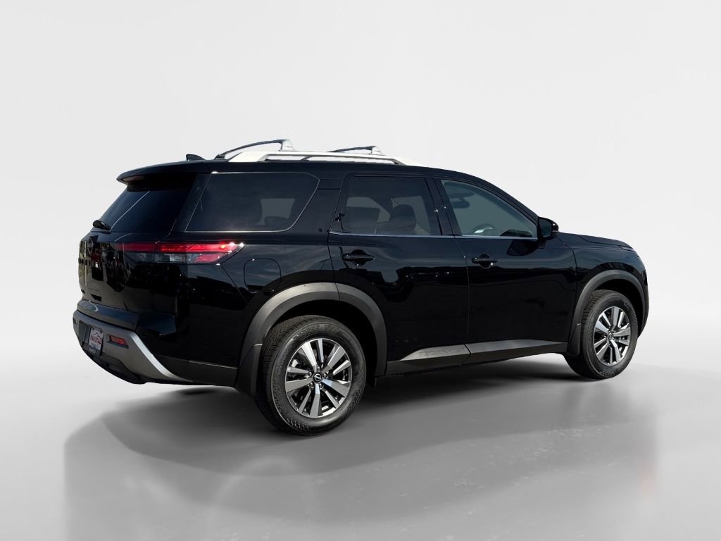 New 2025 Nissan Pathfinder SL w/ Black Appearance Package image 5
