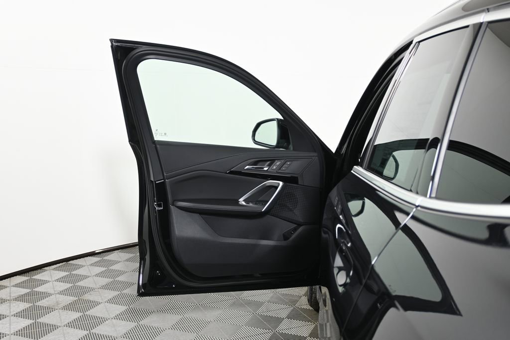 Used 2026 BMW X1 xDrive28i w/ Technology Package image 27