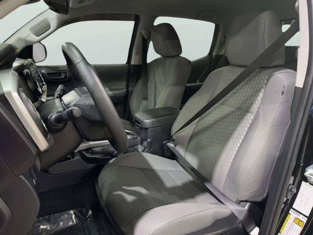 Used 2023 Toyota Tacoma SR5 RWD image 31