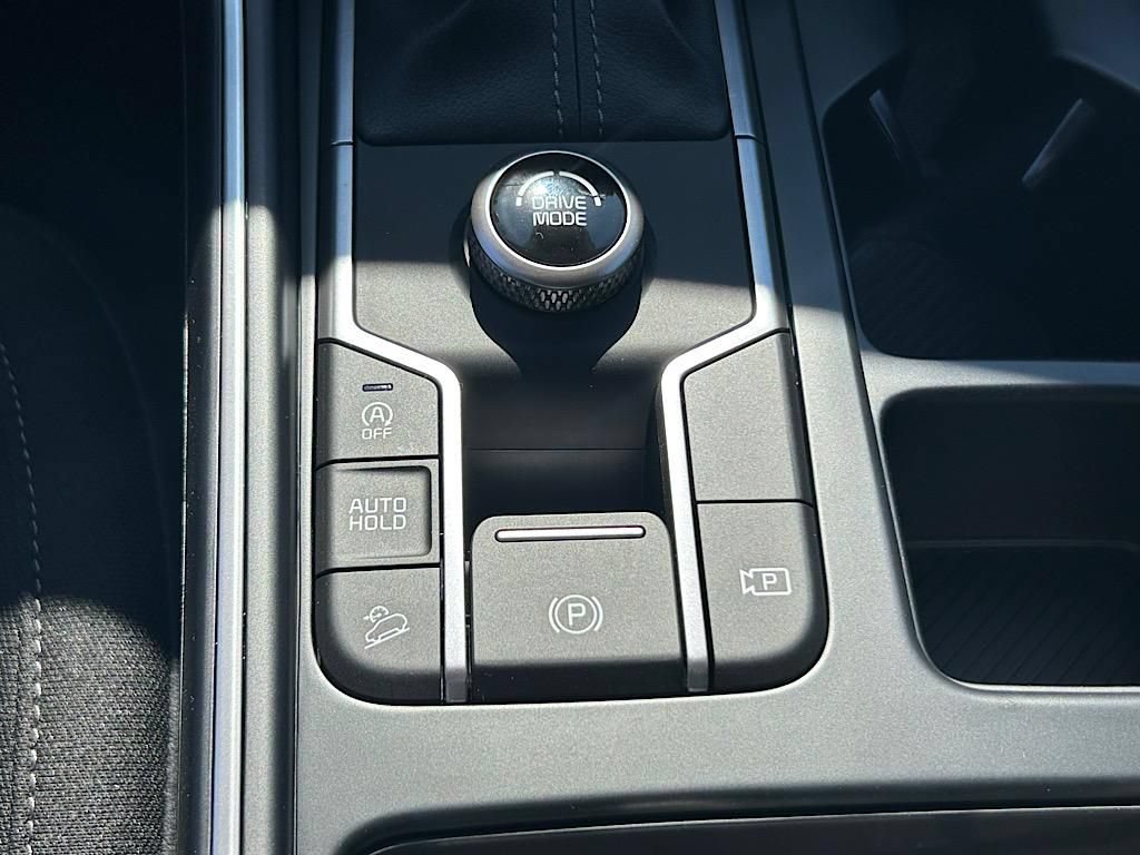 New 2026 Kia Sorento LX FWD image 19
