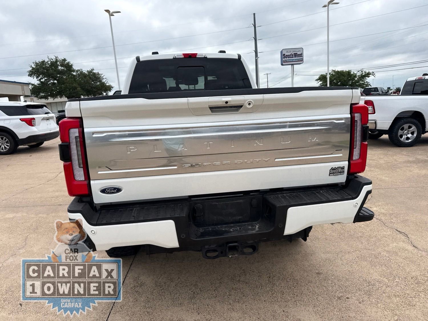 Used 2024 Ford F250 Platinum w/ Tremor Off-Road Package AWD/4WD image 5