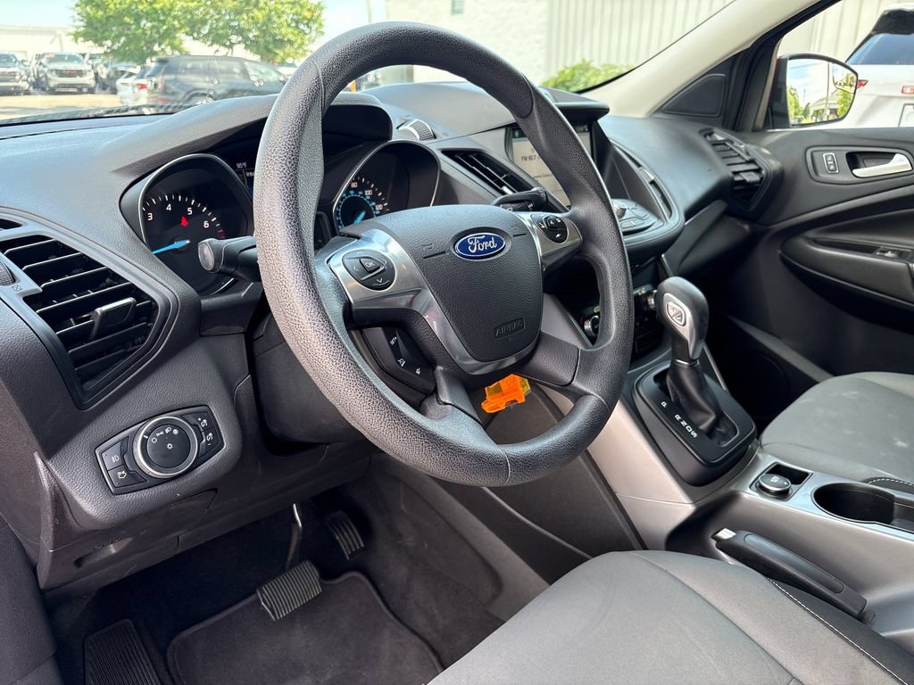 Used 2016 Ford Escape SE w/ Equipment Group 201A AWD/4WD image 12