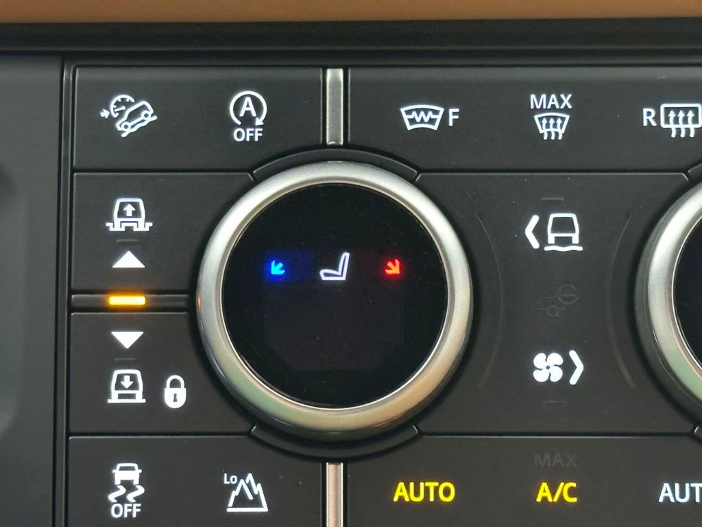 Used 2023 Land Rover Defender 90 Carpathian Edition AWD/4WD image 38