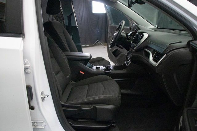 Used 2024 GMC Terrain SLE image 16