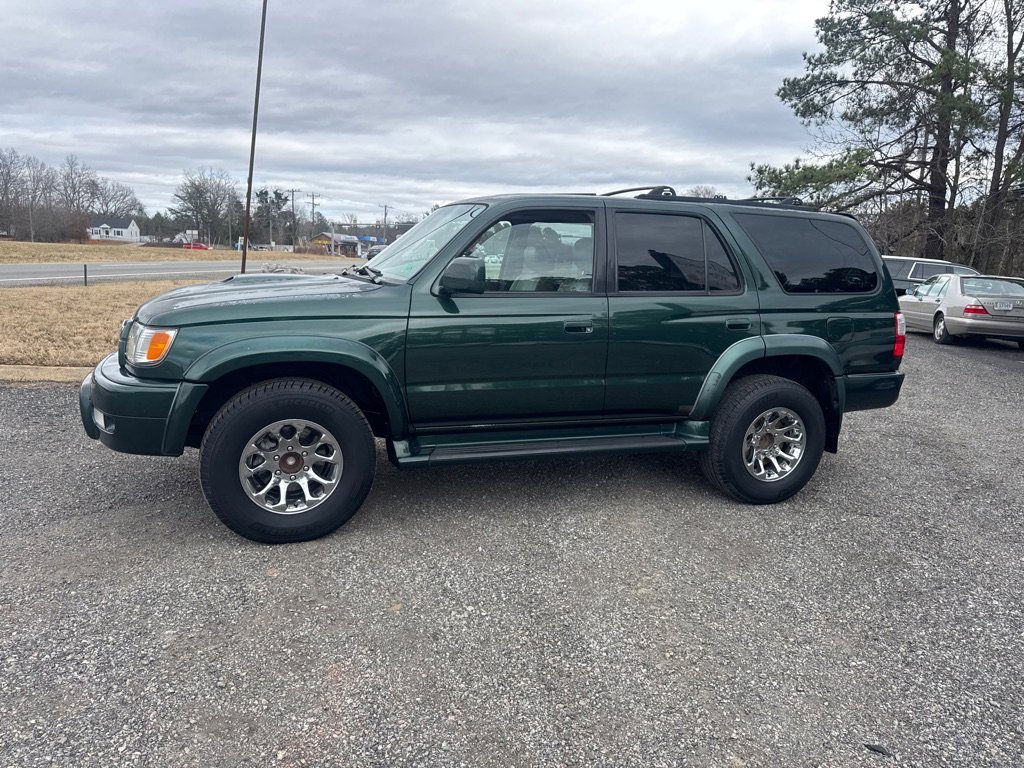 Used 2001 Toyota 4Runner SR5 image 4