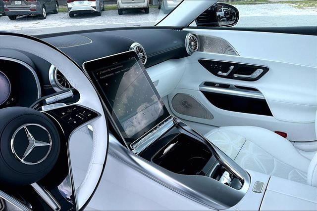 New 2026 Mercedes-Benz Maybach SL 680 image 6