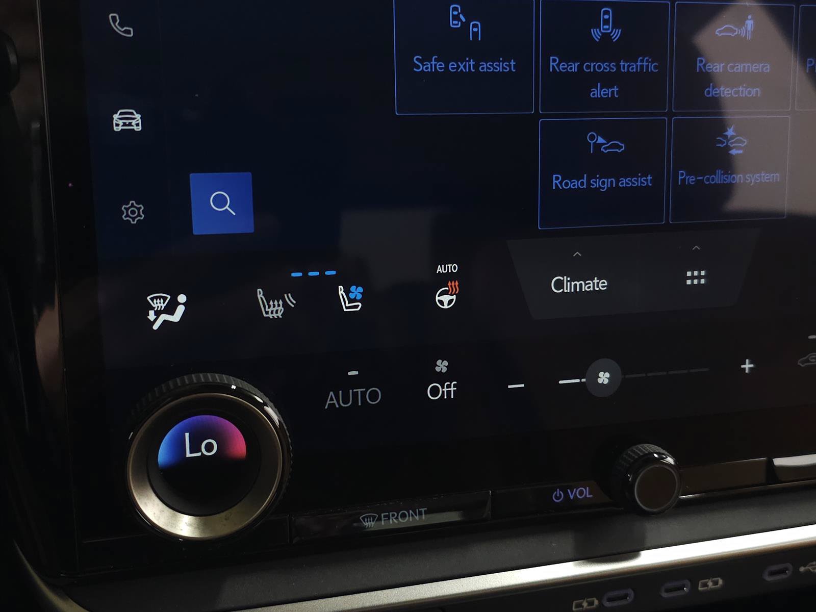 Certified 2023 Lexus RZ 450e Premium w/ Technology Package AWD/4WD image 31