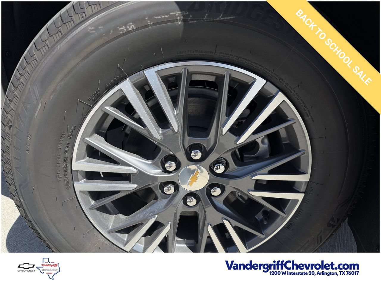 New 2026 Chevrolet Traverse LT FWD image 9