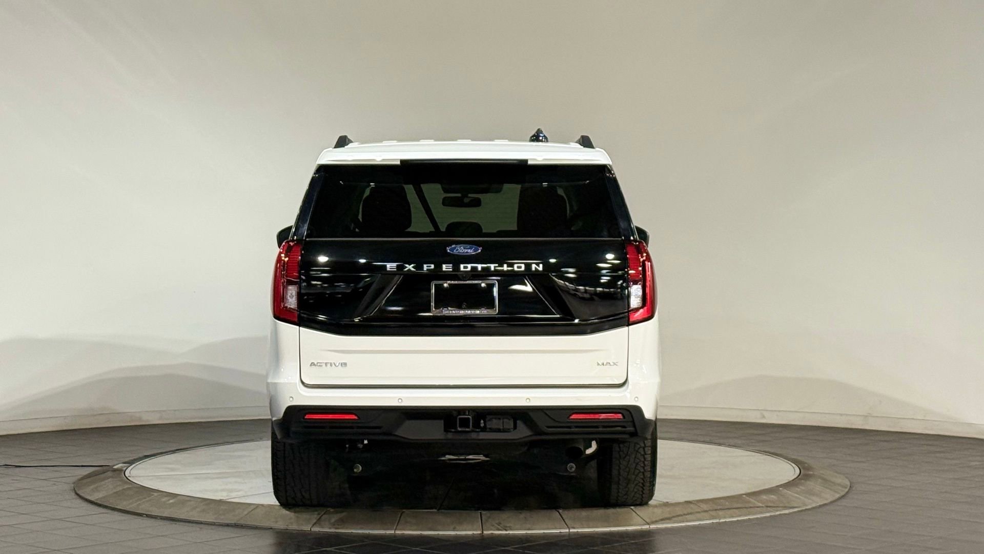 Used 2025 Ford Expedition Max Active image 8