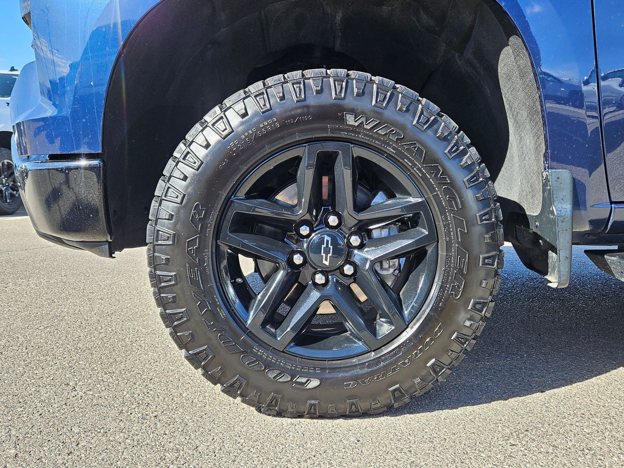 Used 2023 Chevrolet Silverado 1500 LT Trail Boss AWD/4WD image 11