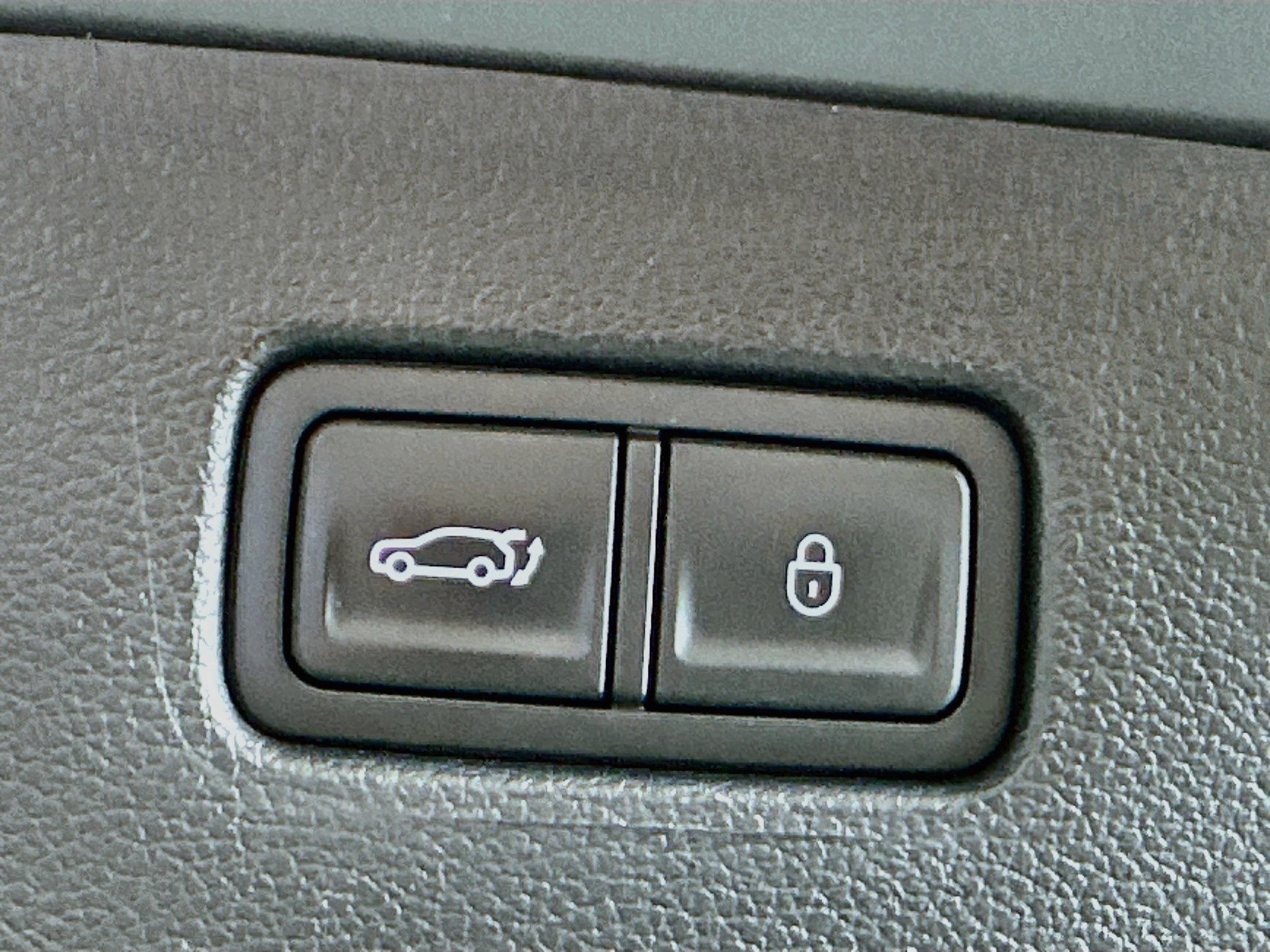 Used 2025 Genesis GV80 2.5T Standard AWD/4WD image 31