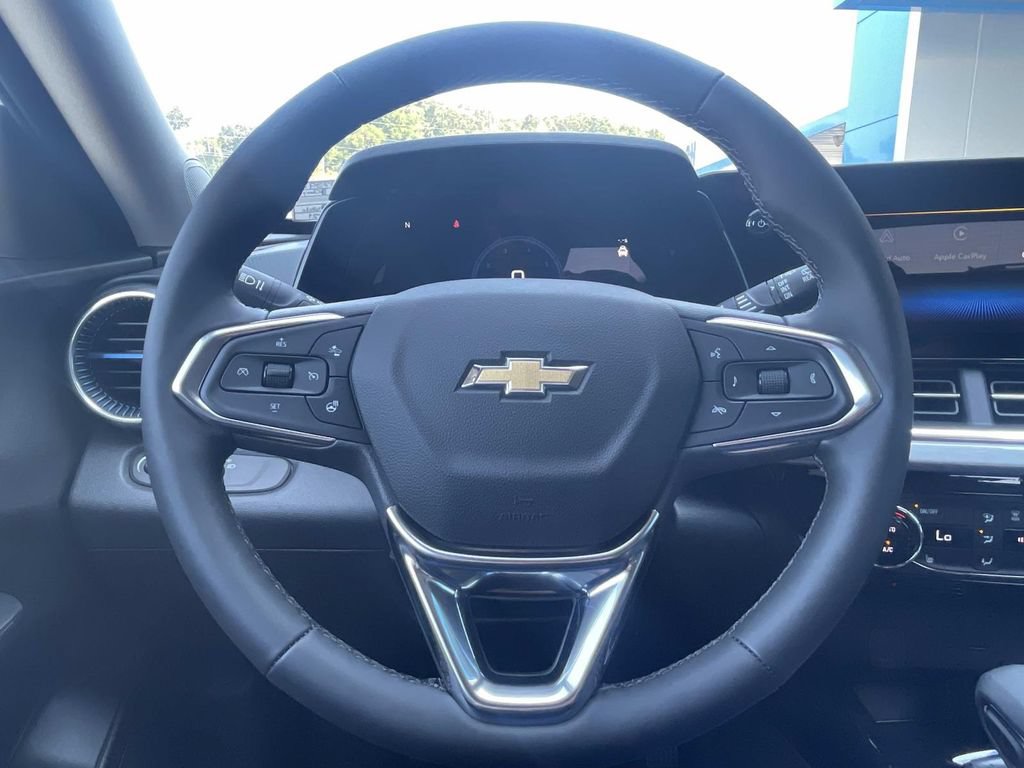 New 2026 Chevrolet Trax LT w/ Driver Confidence Package FWD image 23