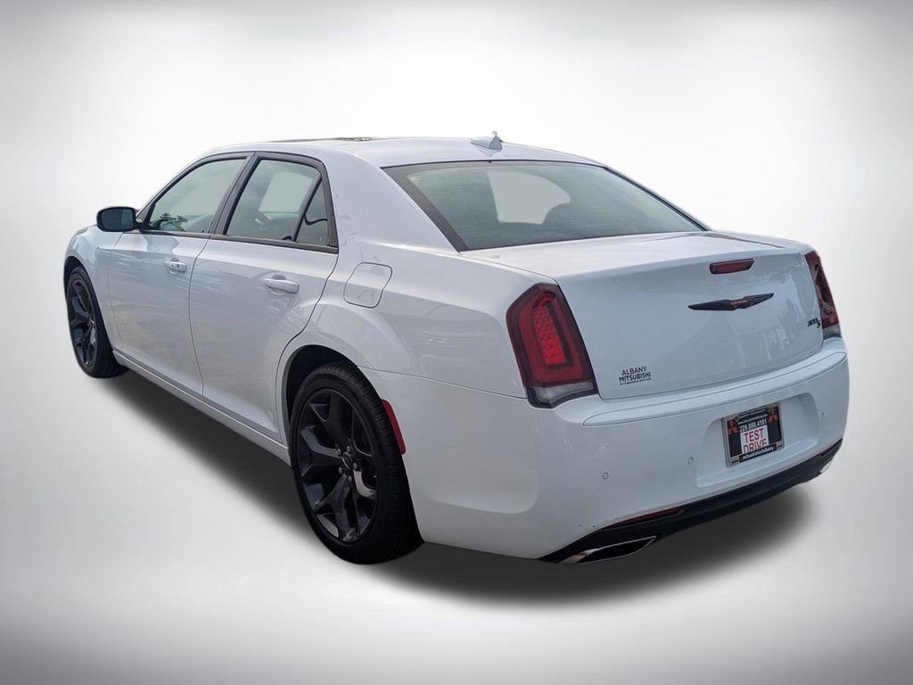 Used 2023 Chrysler 300 S image 5