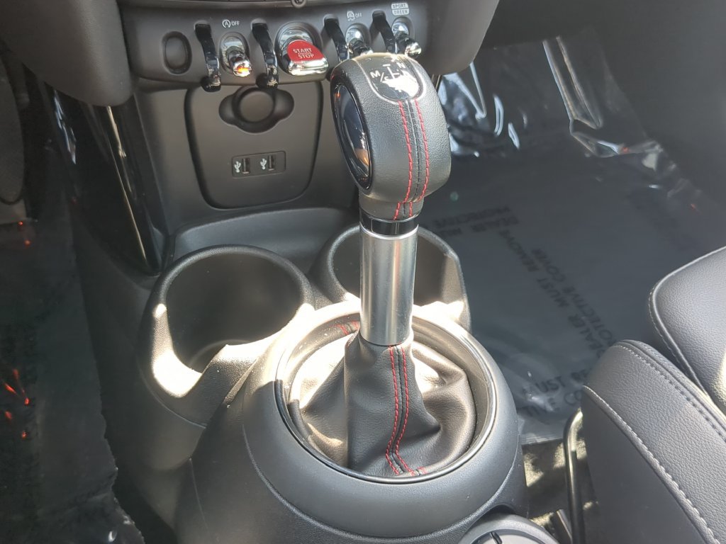 Used 2019 MINI Cooper S w/ Signature Upholstery Package FWD image 26