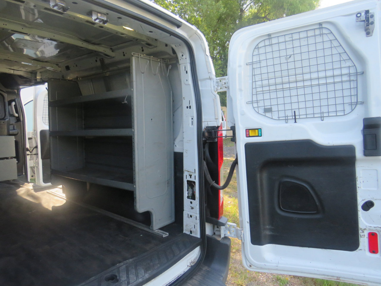 Used 2018 Ford Transit 250 250 Van Low Roof 60/40 Pass. 1 w/ Interior Upgrade Package image 24