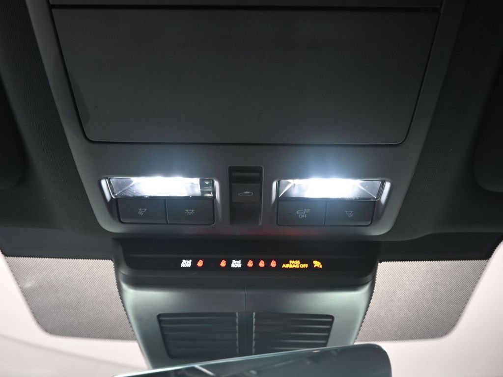 Used 2025 MAZDA CX-90 3.3 Turbo S w/ Premium Package image 13