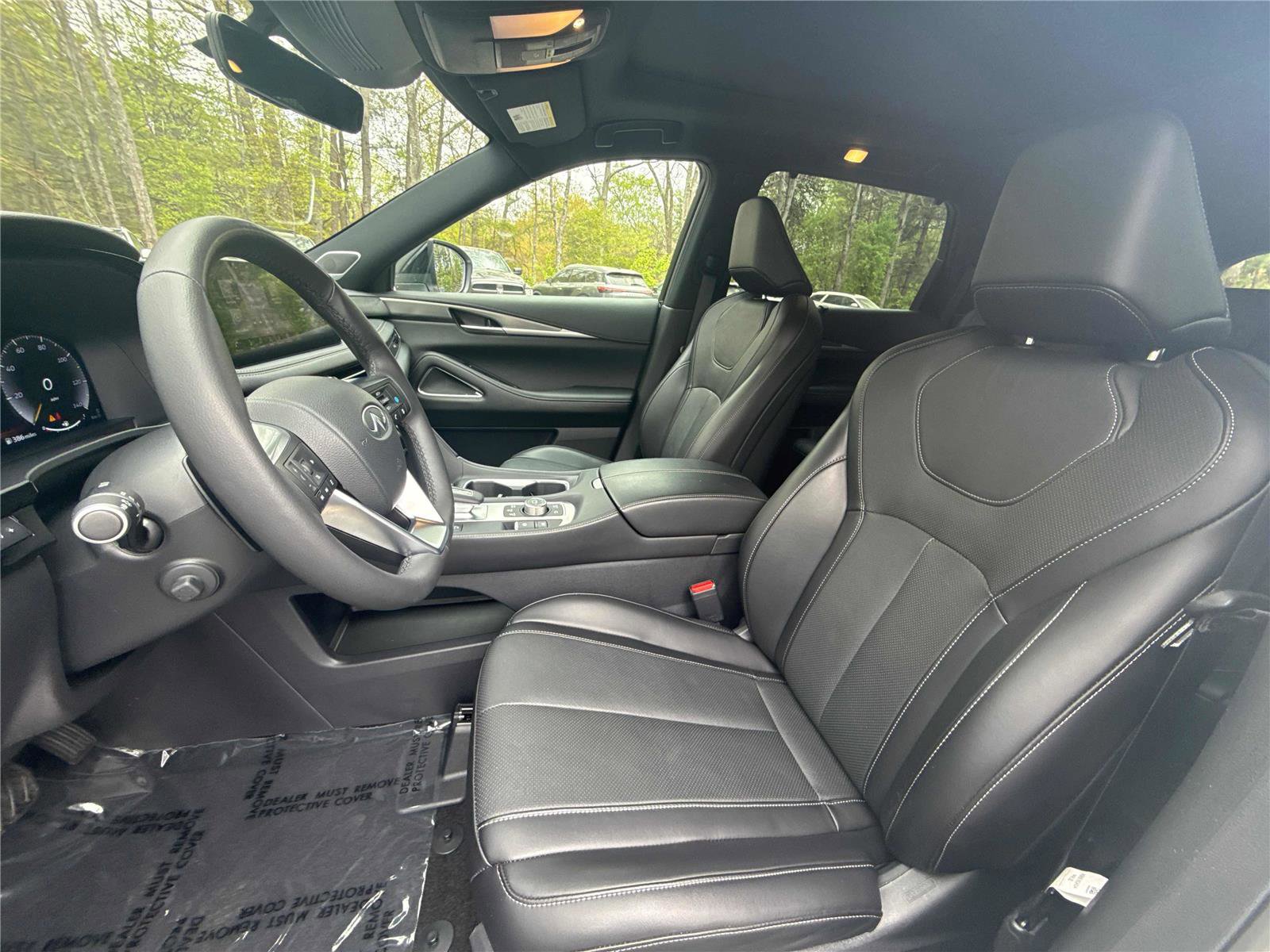 Used 2025 INFINITI QX60 Luxe w/ Black Edition FWD image 11