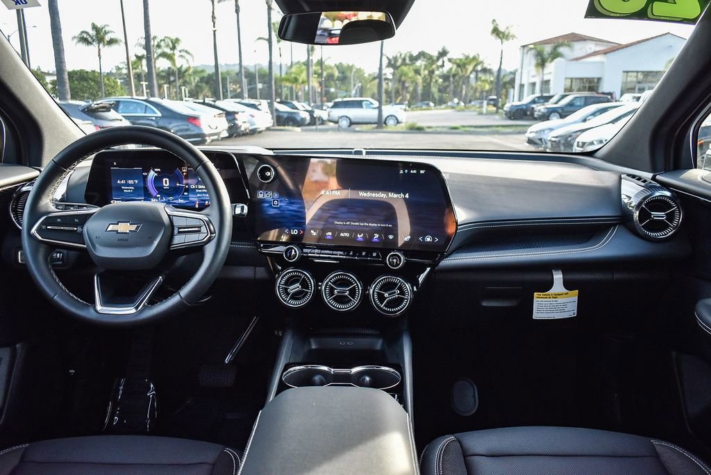 New 2026 Chevrolet Blazer EV LT image 12